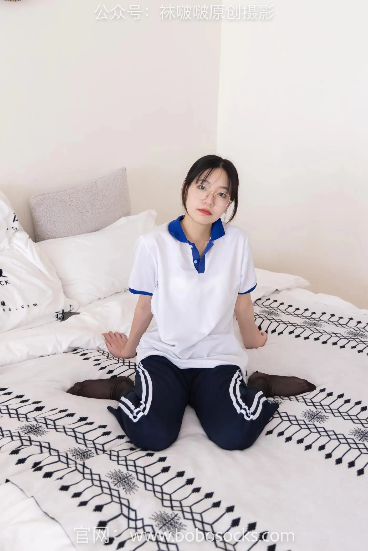 [BoBoSocks袜啵啵]NO.135 小甜豆-高跟鞋、黑丝（脚尖透明款）、裸足 [140P]插图